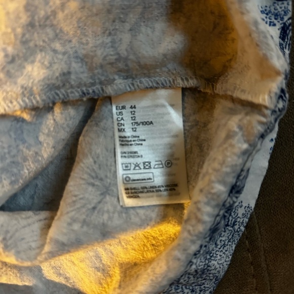 H&M Blue and White Patterned Dress - Picture 8 of 8
